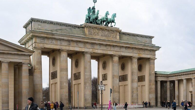 Britain courts Berlin first — and the real EU test waits until 20 November